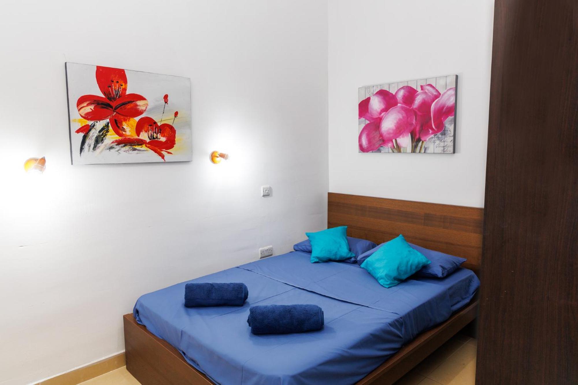 Stylish St.Julians 2 Bedroom Apartment For Rent In The City Centre With Terrace San Ġiljan Exterior foto